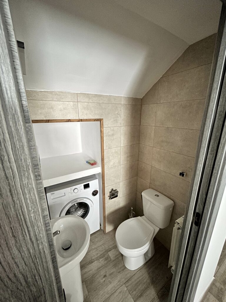 Aseo con lavadora incluída